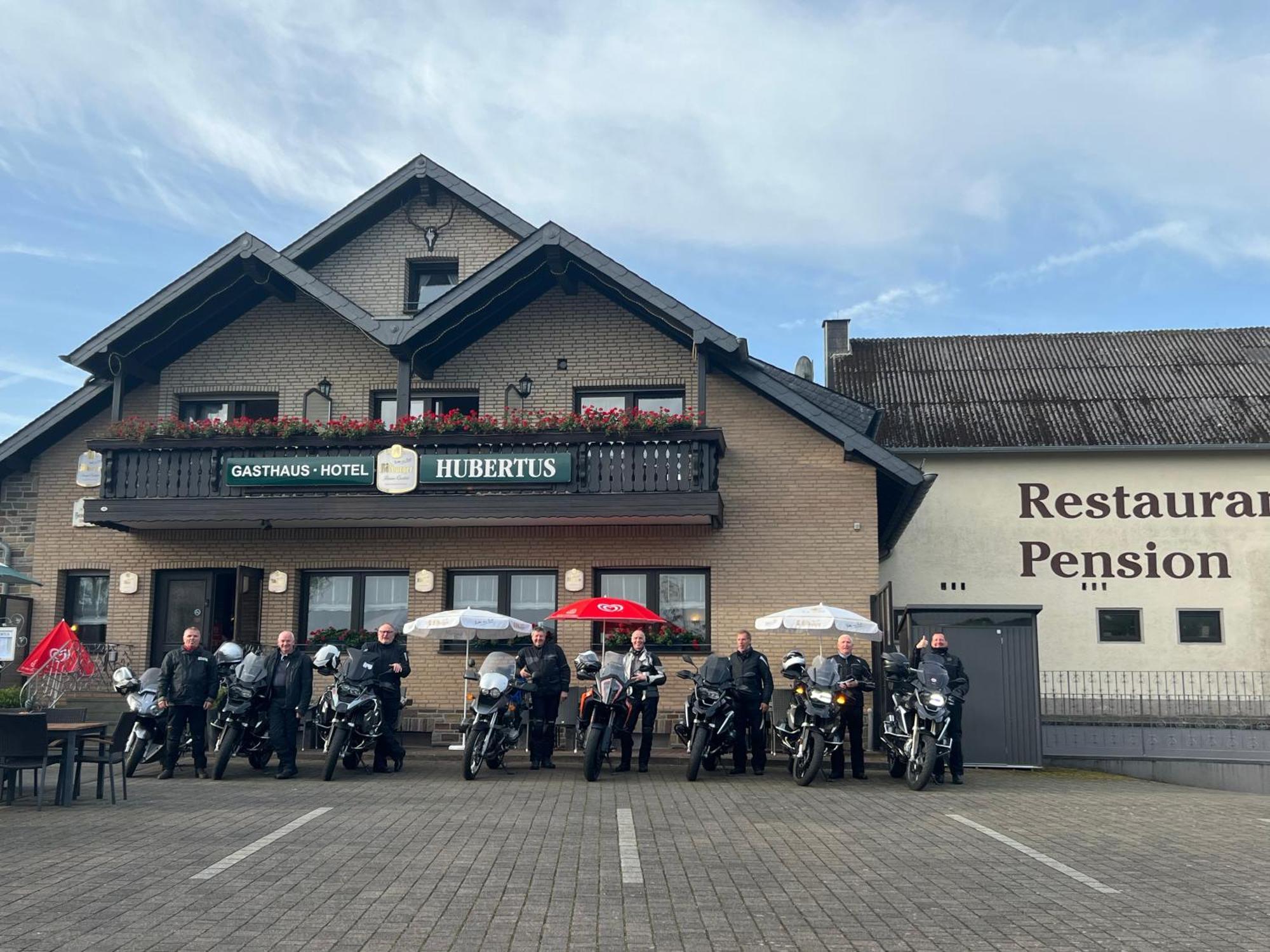Gasthaus Hubertus Reuth Exterior photo